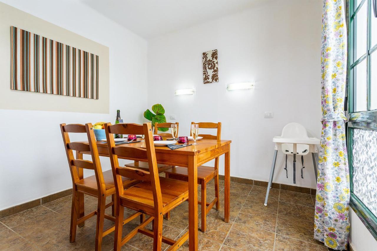 Casa Lili - Shared Pool - Close To Seafront Promenade - Sea Views From Upper Terrace Punta Mujeres Ngoại thất bức ảnh